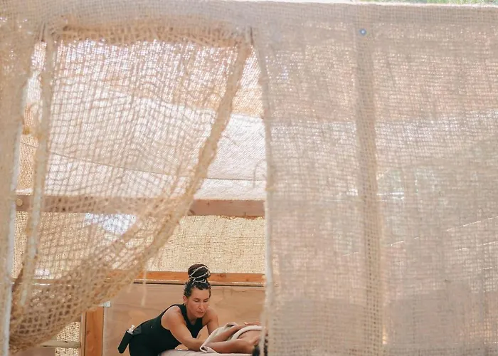 Hotel Le Domaine De La - Nature&authenticité